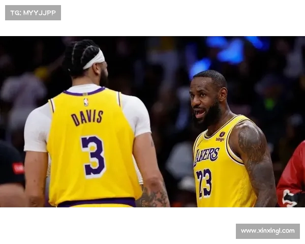 湖人队攻防一体，轻松战胜对手